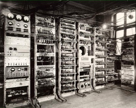 Primera generación de hardware (1950-1960)